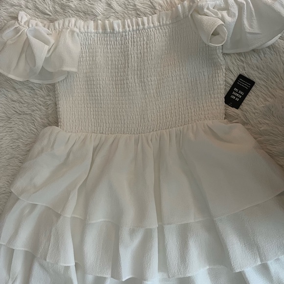 Dresses & Skirts - Express white mid dress
